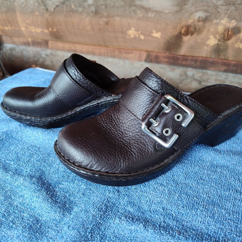 BORN Clogs Sz 7/38, Extra comfortable, Excellent condition